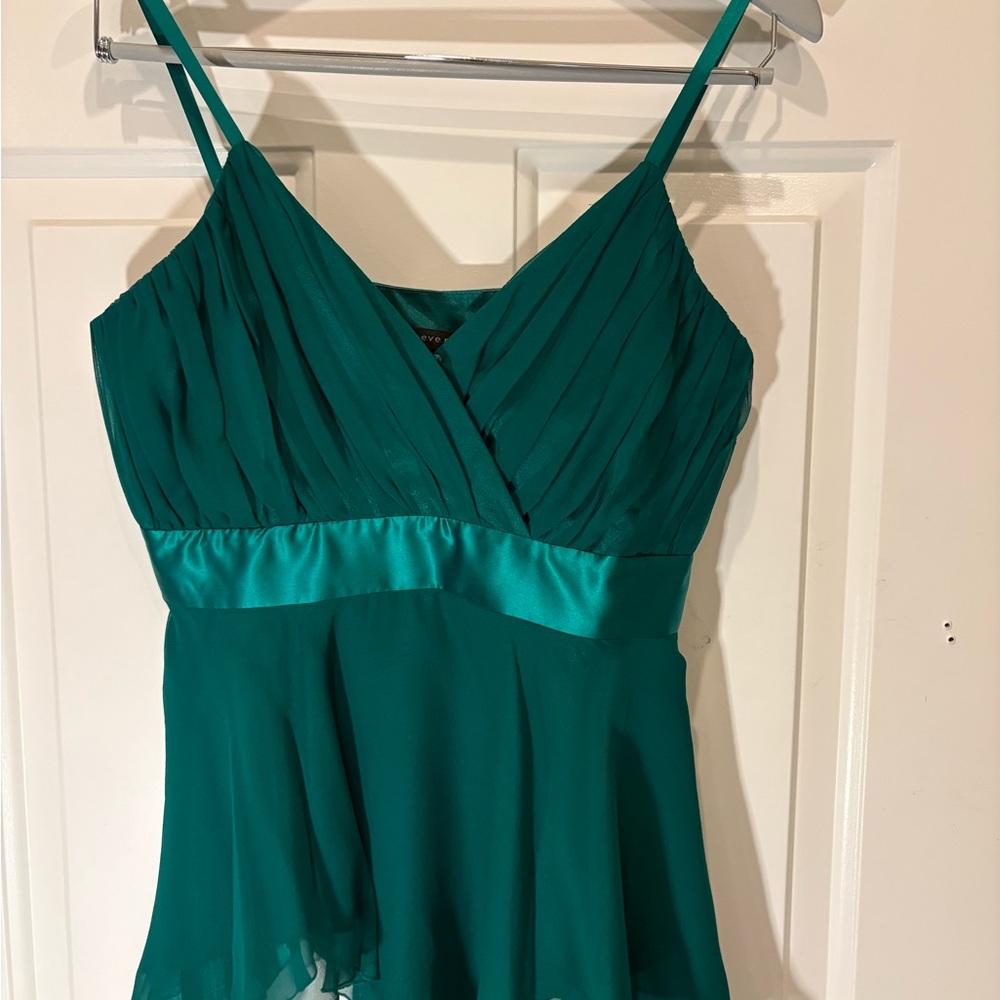 Elegant Emerald Green Chiffon Strappy Top
